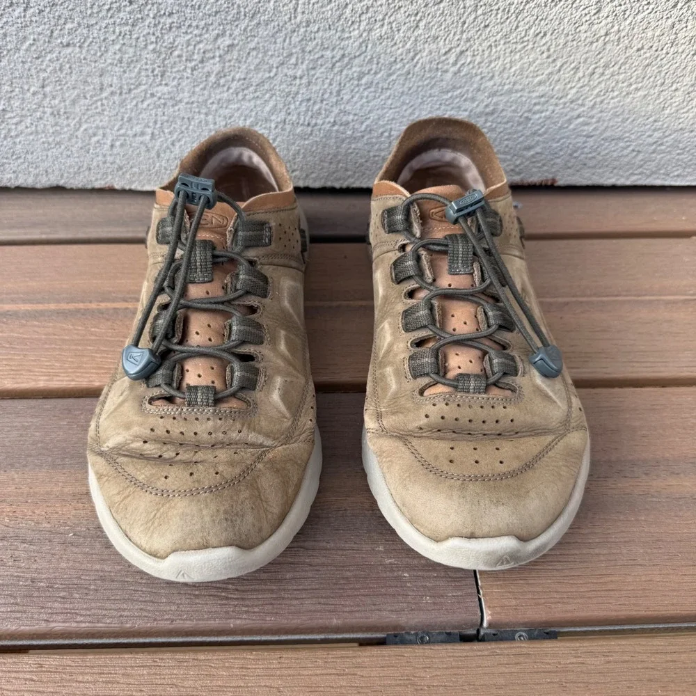 KEEN Highland Tan Leather Sneakers Mens‎ 8 Bungee Lace Hiking Walking Shoes